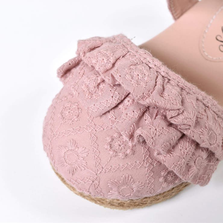 新品・未使用　ROCHAS paris　リボン付き　花柄刺繍　ストラップサンダル 新品・未使用 ROCHAS paris リボン付き 花柄刺繍 ストラップサンダル