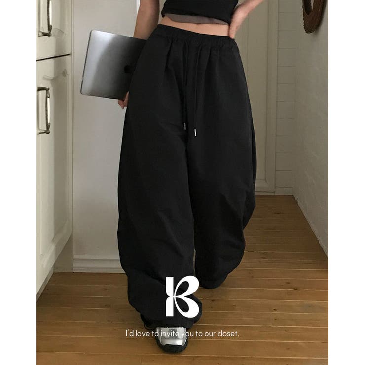 BLACK | ダンプ、フォールディングナイロンワイドパンツ pt1460 | BEIDELLI