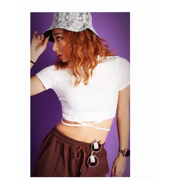 ホワイト | 半袖カットソー ショート 韓国 | bombshell