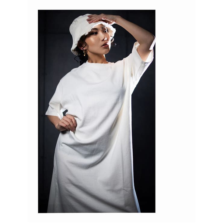 オフホワイト | ワンピース 無地 スリット | bombshell