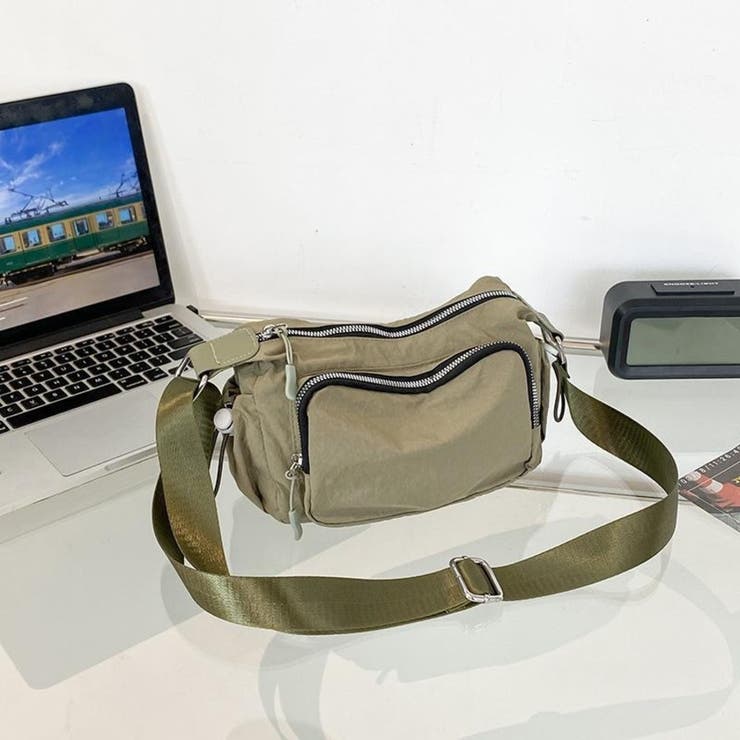 多収納 軽量ナイロンショルダーバッグ ファスナーポケット付き 男女兼用 | Beststore | 詳細画像19 