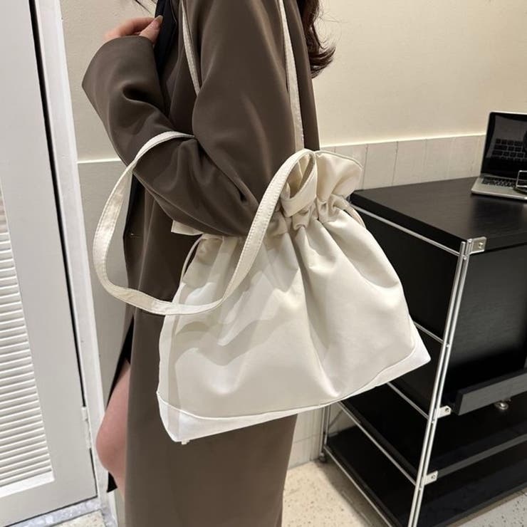 オフホワイト | 大人可愛い 2way 巾着トートバッグ A4収納可 軽量 マザーズバッグ | Beststore