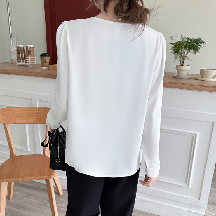 「上品なとろみ素材」大人のVネックパフスリーブブラウス | Beststore | 詳細画像10 