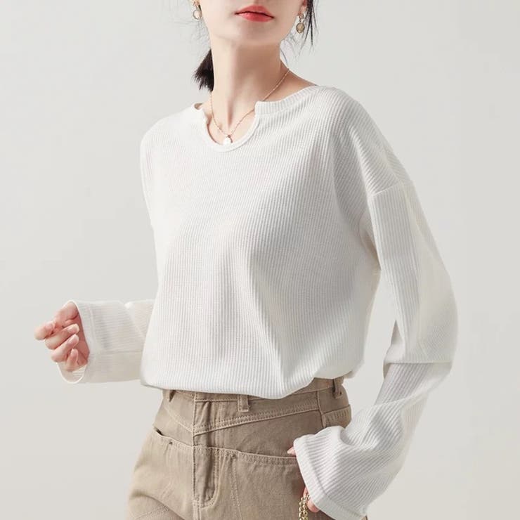 ホワイト | 【シンプルでこなれ感】ワッフル素材 キーネック長袖プルオーバー ゆったりシルエッ… | Beststore