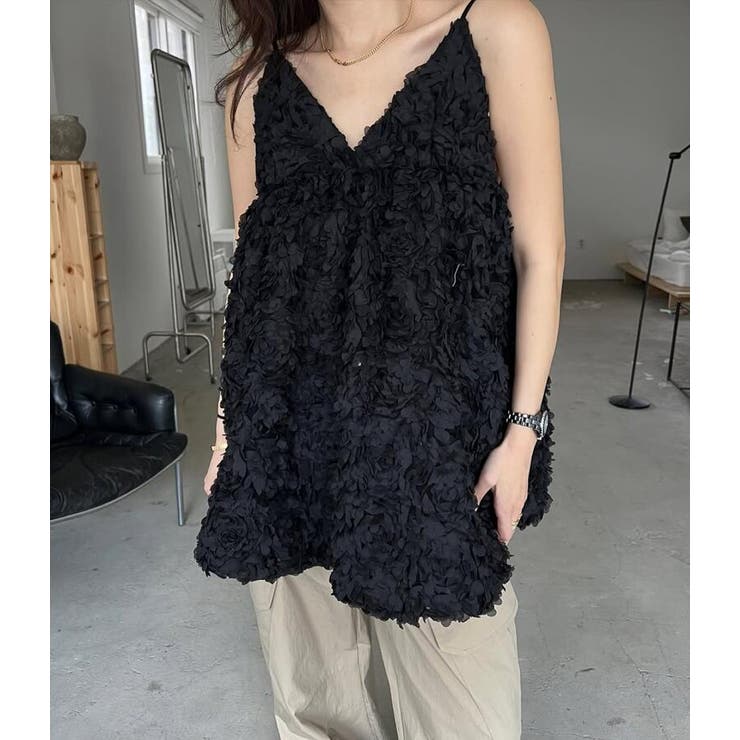 ブラック | ペタル テクスチャー キャミソール | Bifrost