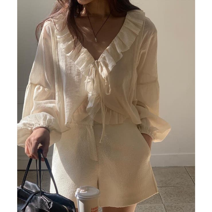 ベージュ | 透け感 フリル クロップド ブラウス | Bifrost