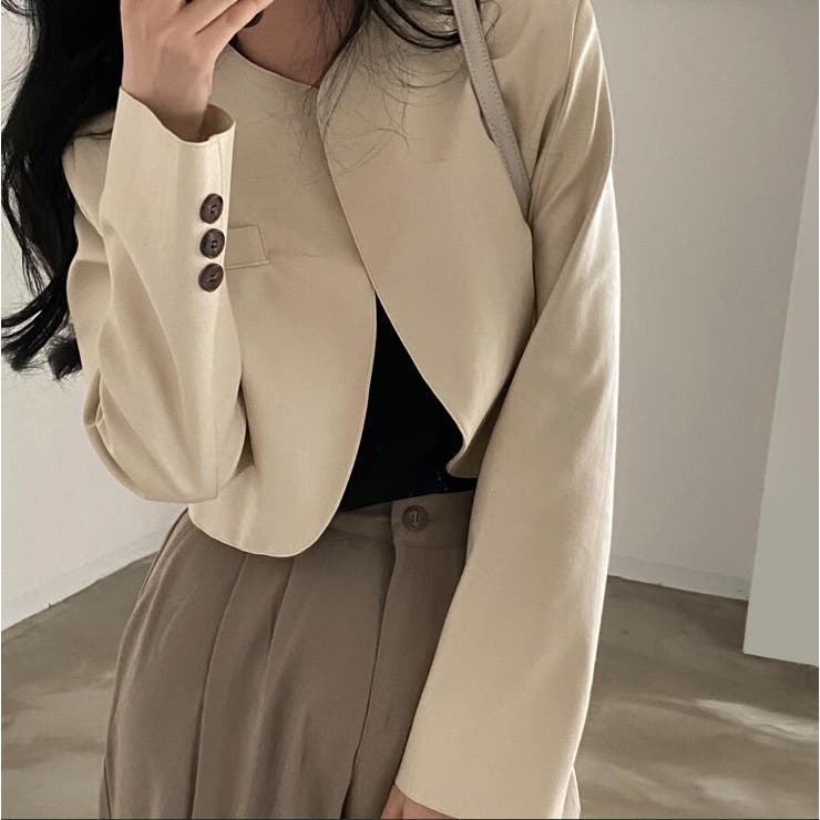 ベージュ | ノーカラー ショートカット レザージャケット | Bifrost