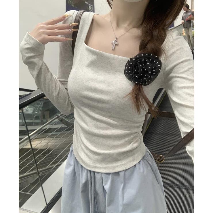 グレー | シルエットが美しいスクエアネックロングスリーブトップス | Bifrost