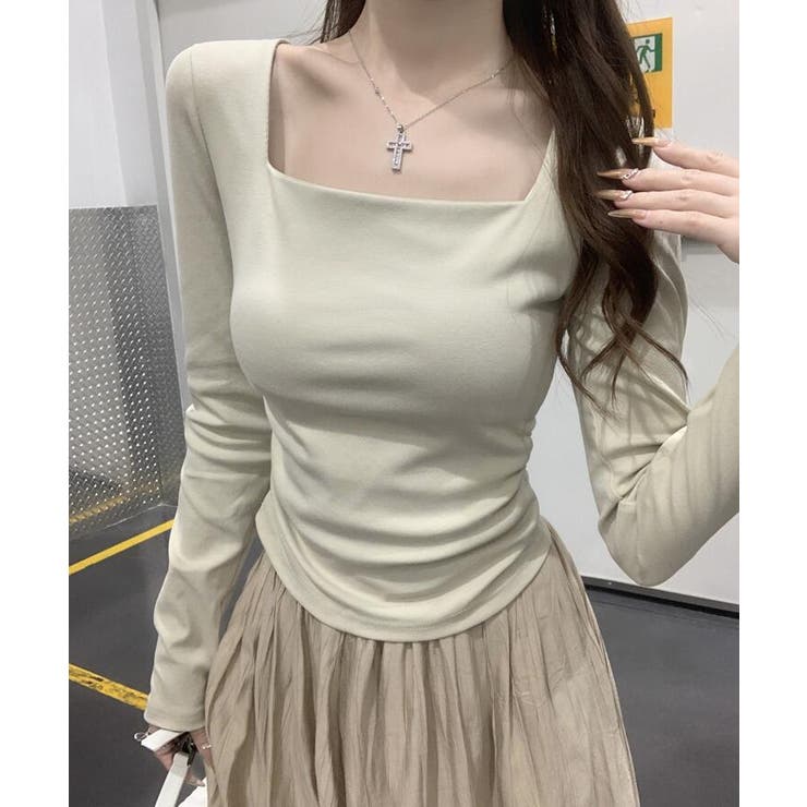 シルエットが美しいスクエアネックロングスリーブトップス | Bifrost | 詳細画像1
