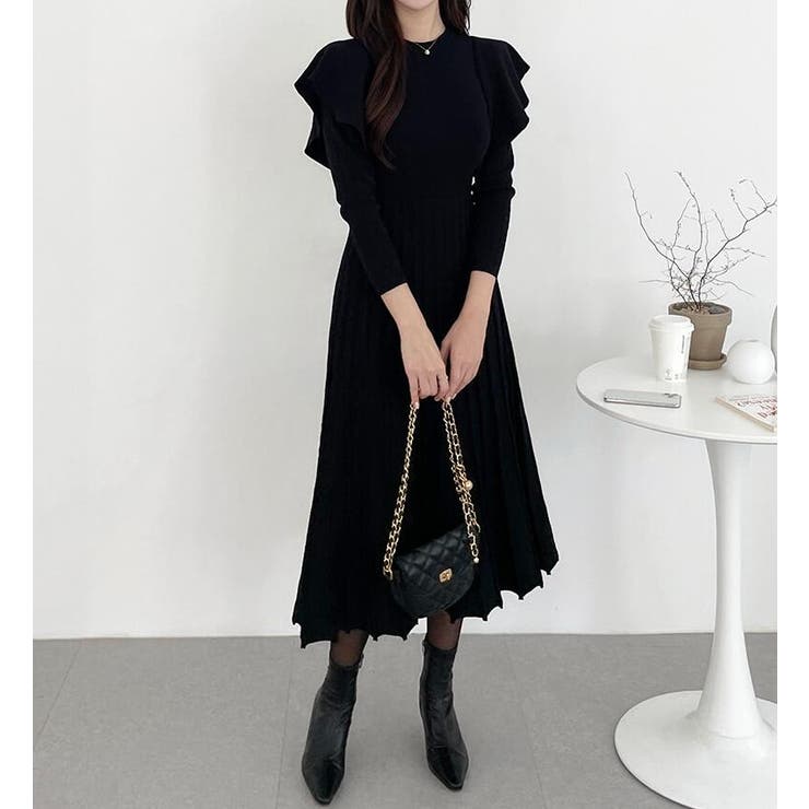 ブラック | フリル袖プリーツニットロングワンピース | Bifrost