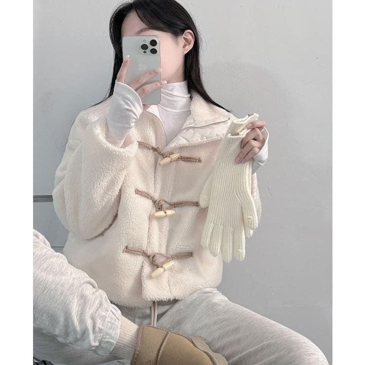 子羊の毛挟み綿に牛角ボタンのコート | Bifrost | 詳細画像4 