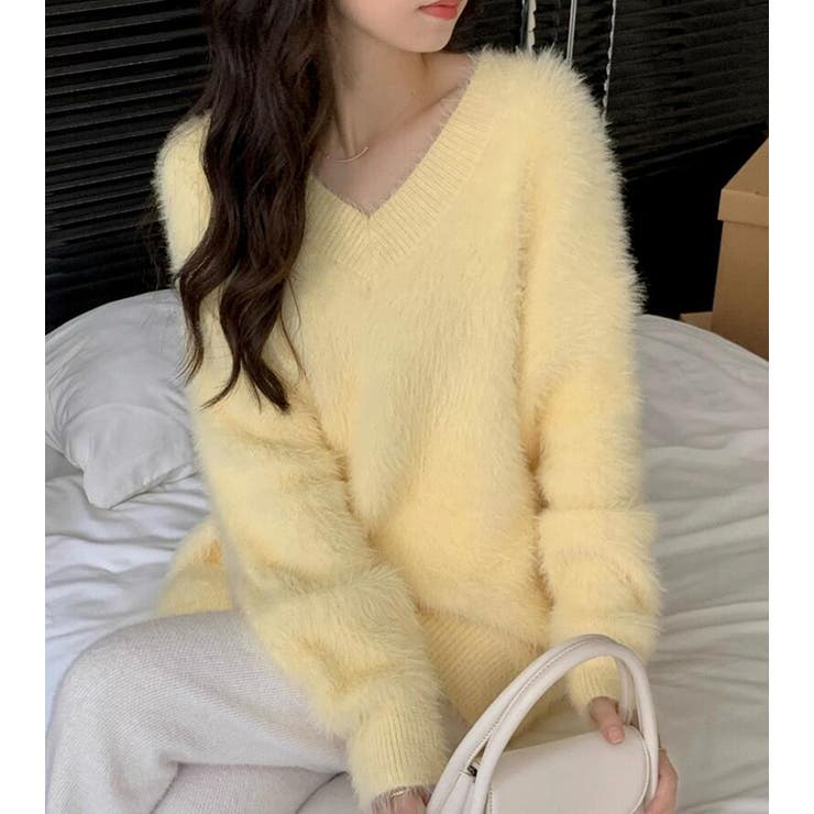 ふわふわ V ネックニットセーター オーバーサイズ[品番：UZ000011776