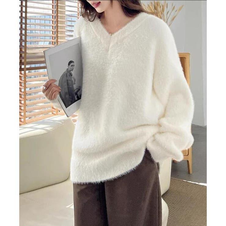 ふわふわ V ネックニットセーター オーバーサイズ[品番：UZ000011776
