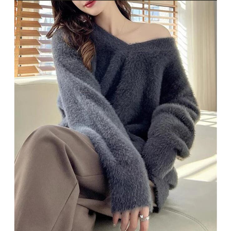 ふわふわ V ネックニットセーター オーバーサイズ[品番：UZ000011776