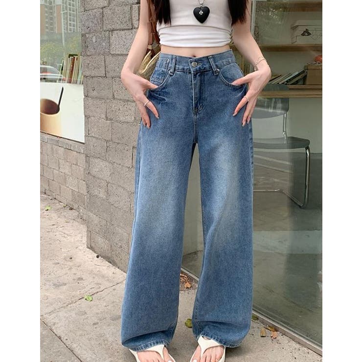 レギュラーなシルエットでスタイリッシュなデニムパンツ【韓国
