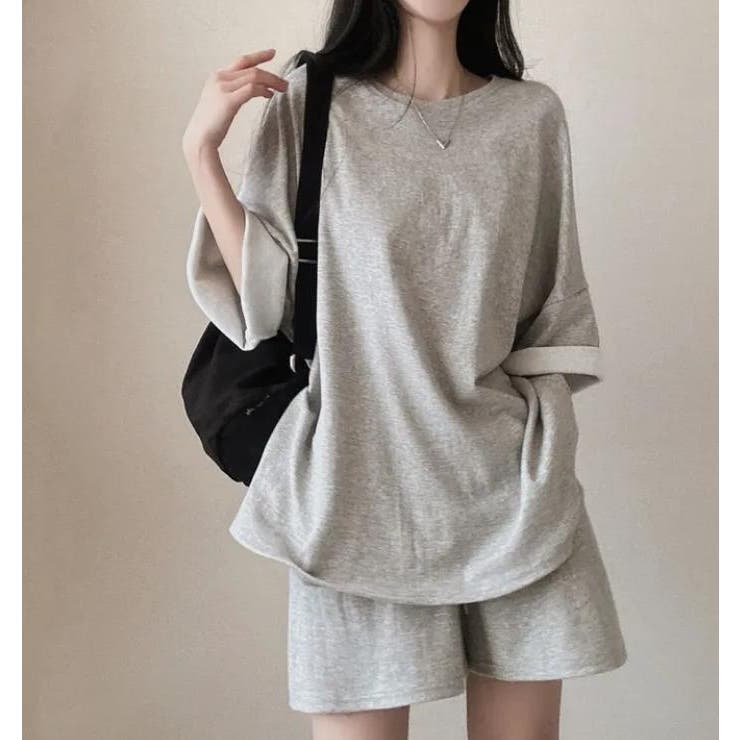 オーバーサイズ T シャツ ＆ ショートパンツ セット【韓国