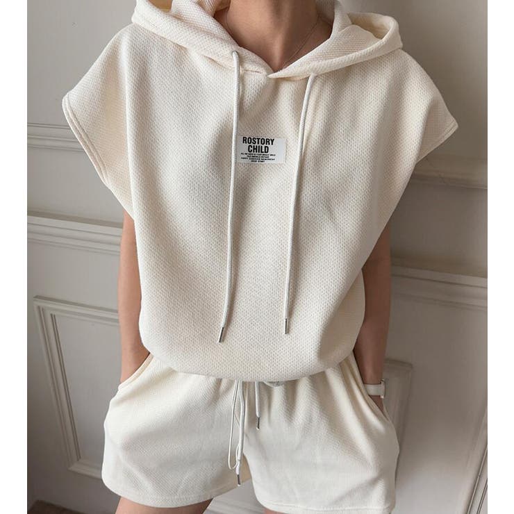 Bruno Pieters 変形ノースリーブパーカー1 セール】one point sleeveless zip hoodie/ワンポイント刺繍