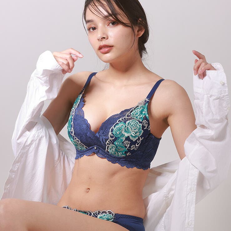 モノトーンカシュクールブラショーツセット