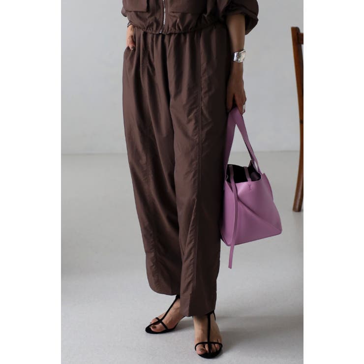 BROWN | ウエストゴムナイロンボリュームパンツ 77-002837 | BONJOUR SAGAN