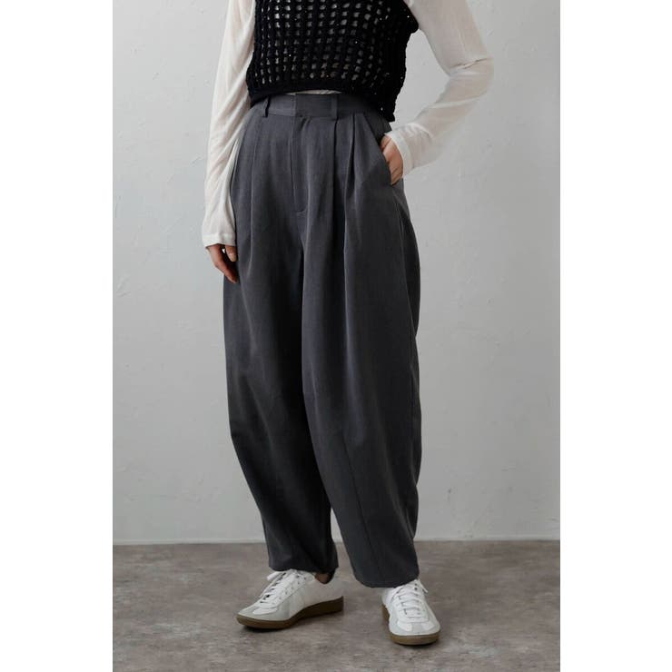 CHARCOAL-GRAY | twill curved slacks | BONJOUR SAGAN