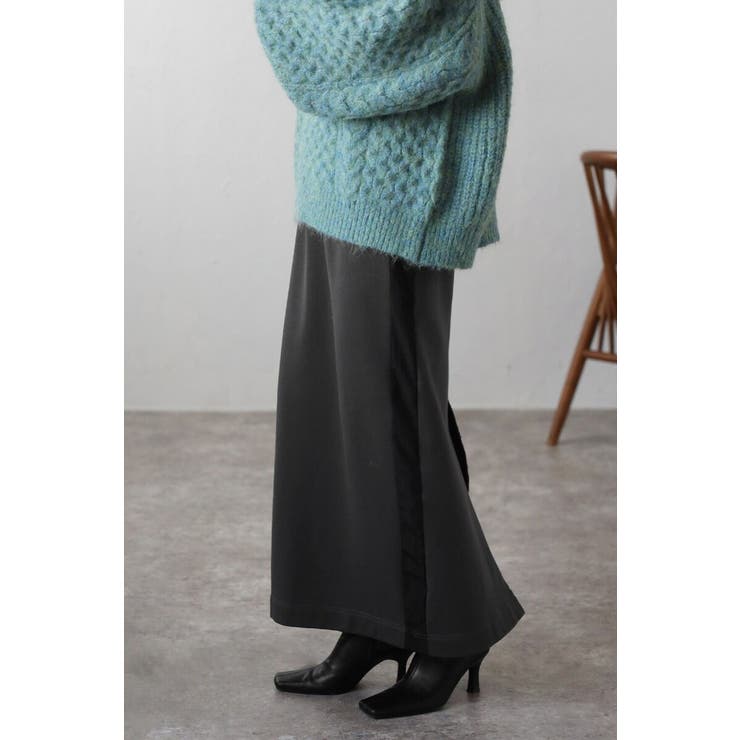 LIGHT-BLACK | 異素材配色タイトスカート 88-004230 | BONJOUR SAGAN