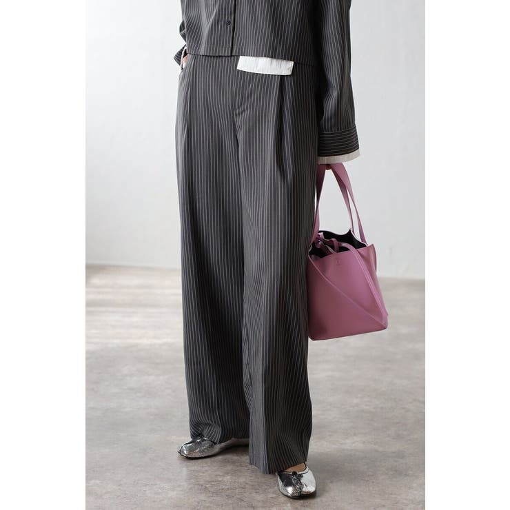 CHARCOAL-GRAY | ピンストライプタックワイドパンツ 88-004276 | BONJOUR SAGAN