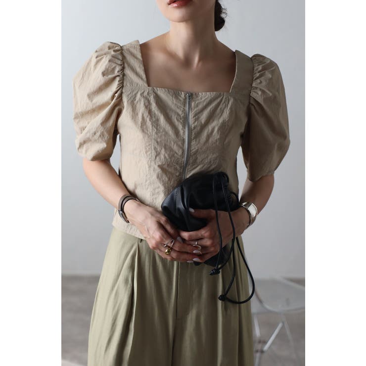 BEIGE | フロントジップパフスリーブブラウス 77-003608 | BONJOUR SAGAN