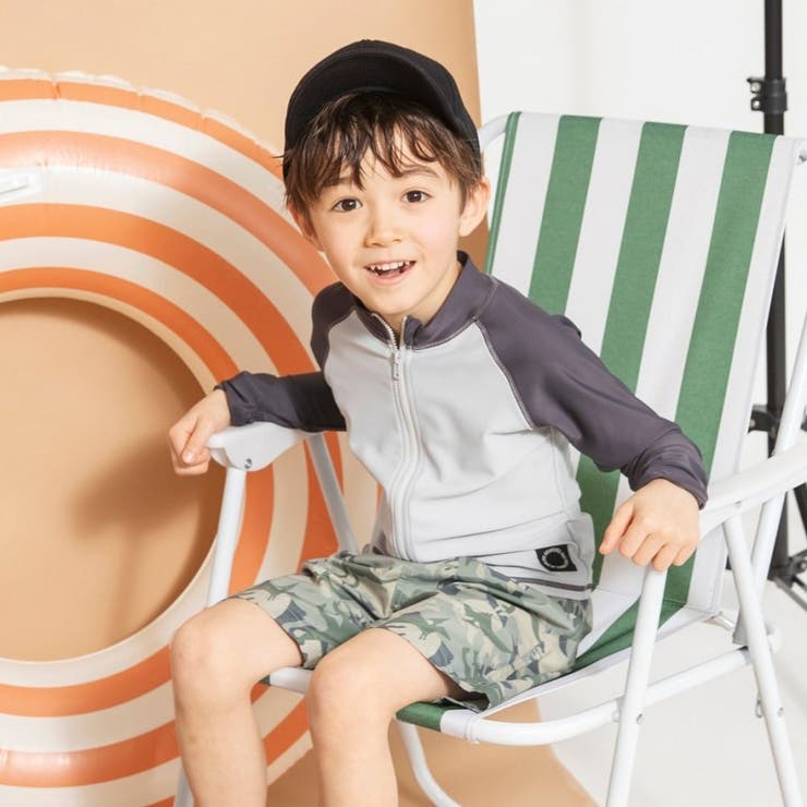 【水着 / SWIM】長袖ラッシュガード＆サーフパンツセット | ブランシェス | 詳細画像1 