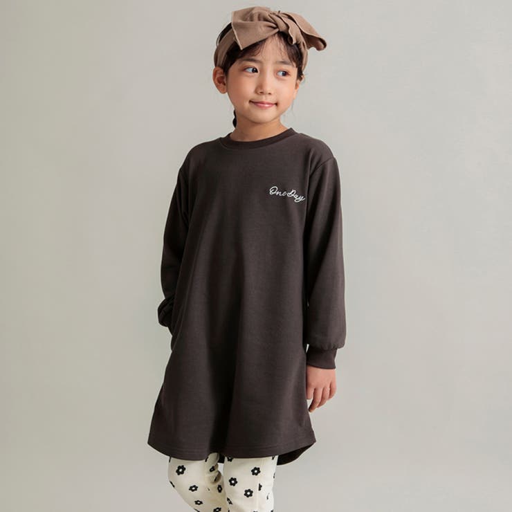 チャコールグレー | 【DRC/やわらか薄手裏毛】ワンポイント刺繍長袖ワンピース | ブランシェス