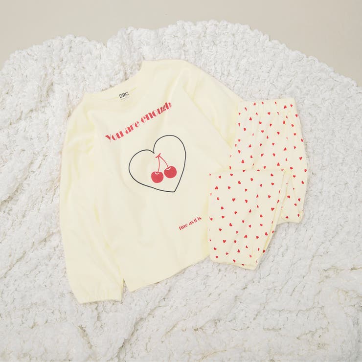 91:さくらんぼ_クリーム | 【WEB限定/DRC/お肌に嬉しい綿100％】アソート長袖パジャマ | ブランシェス