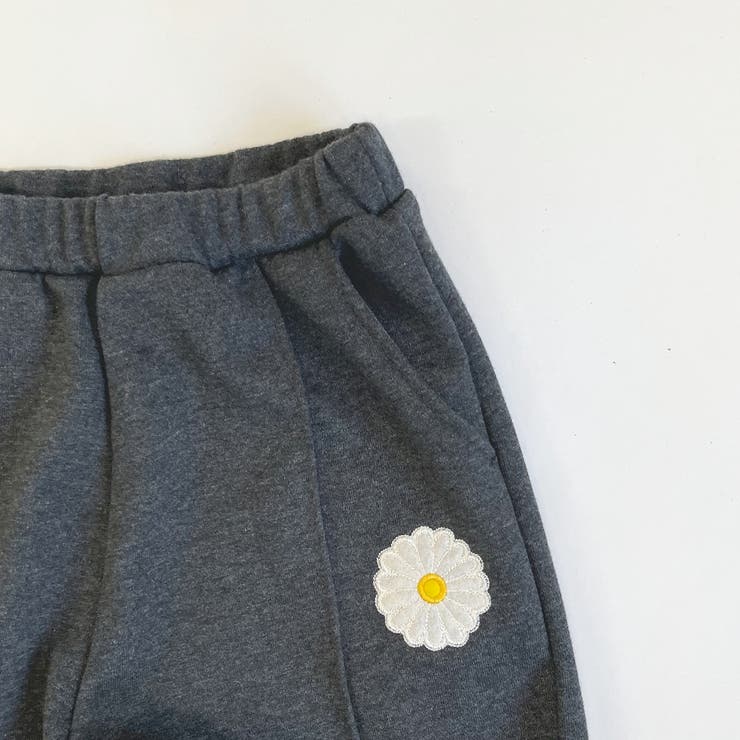 マーガレット刺しゅうワッペン センタープレススウェットパンツ | ブランシェス | 詳細画像6 