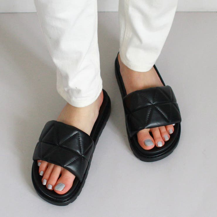 バレンティノキルティングサンダル キルティング サンダル 靴[品番：DCLS0001292]｜Brignton