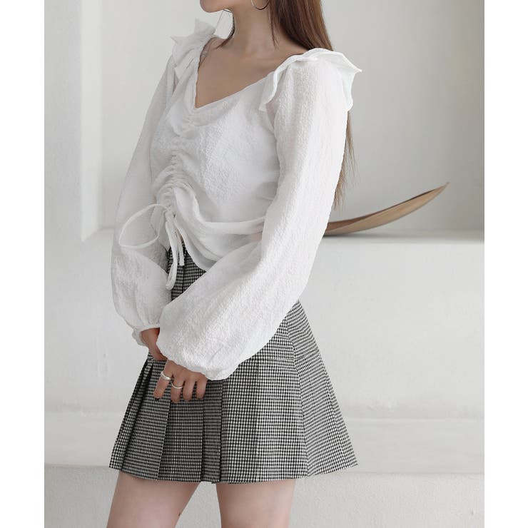 涼しいシアサッカー素材の肩フリルシャーリングブラウス | by muni:r | 詳細画像3 