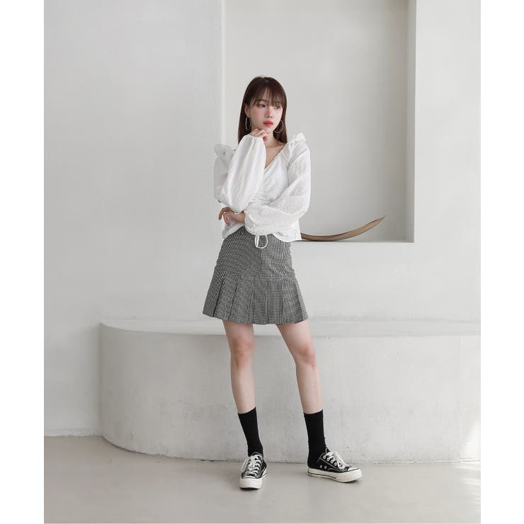 涼しいシアサッカー素材の肩フリルシャーリングブラウス | by muni:r | 詳細画像7 