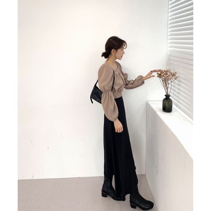 パフショルダースクエアネッククロップドブラウス | by muni:r | 詳細画像37 