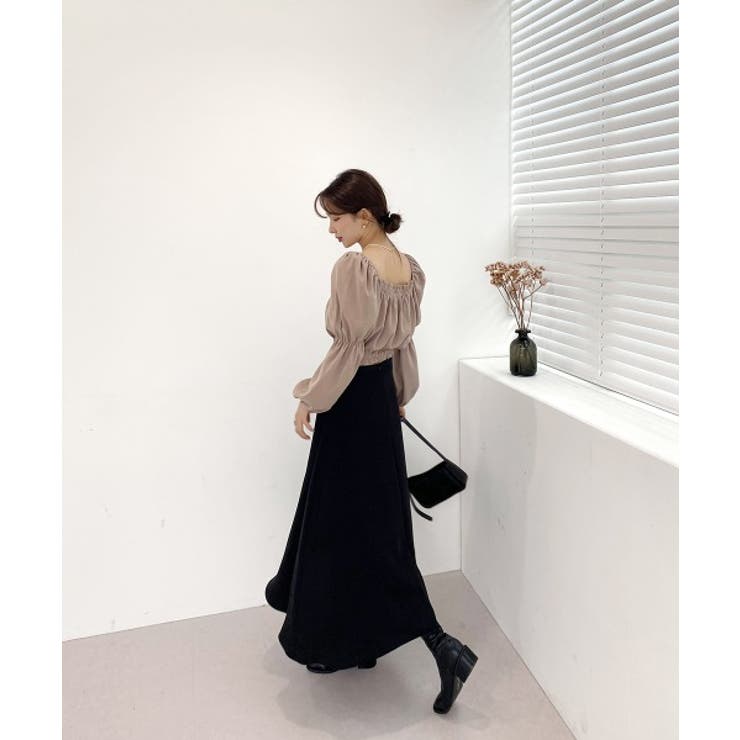 パフショルダースクエアネッククロップドブラウス | by muni:r | 詳細画像38 