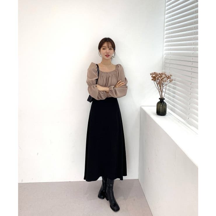 パフショルダースクエアネッククロップドブラウス | by muni:r | 詳細画像39 