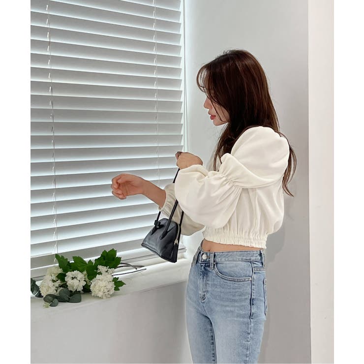 パフショルダースクエアネッククロップドブラウス | by muni:r | 詳細画像7 