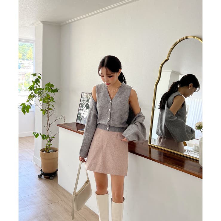 【新品】おまとめ3点 モニーレ ニットベスト ロングスカート ELCORPピアス 新品】おまとめ3点 モニーレ ニットベスト ロングスカート ELCORP