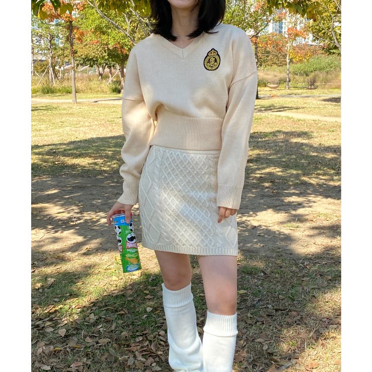 ワッペン刺繍Vネックニット | by muni:r | 詳細画像3 