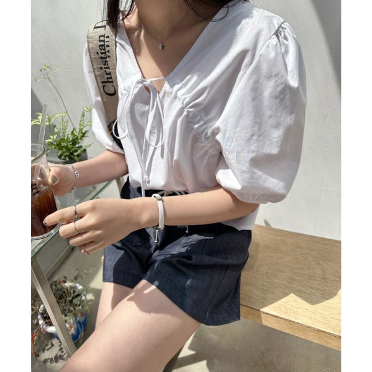 ロマンチックVシャーリングブラウス | by muni:r | 詳細画像5 