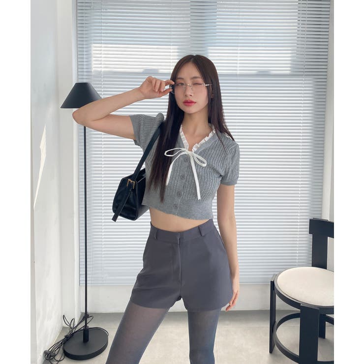 Vネックフリルボタンリボンクロップド半袖ニット | by muni:r | 詳細画像17 