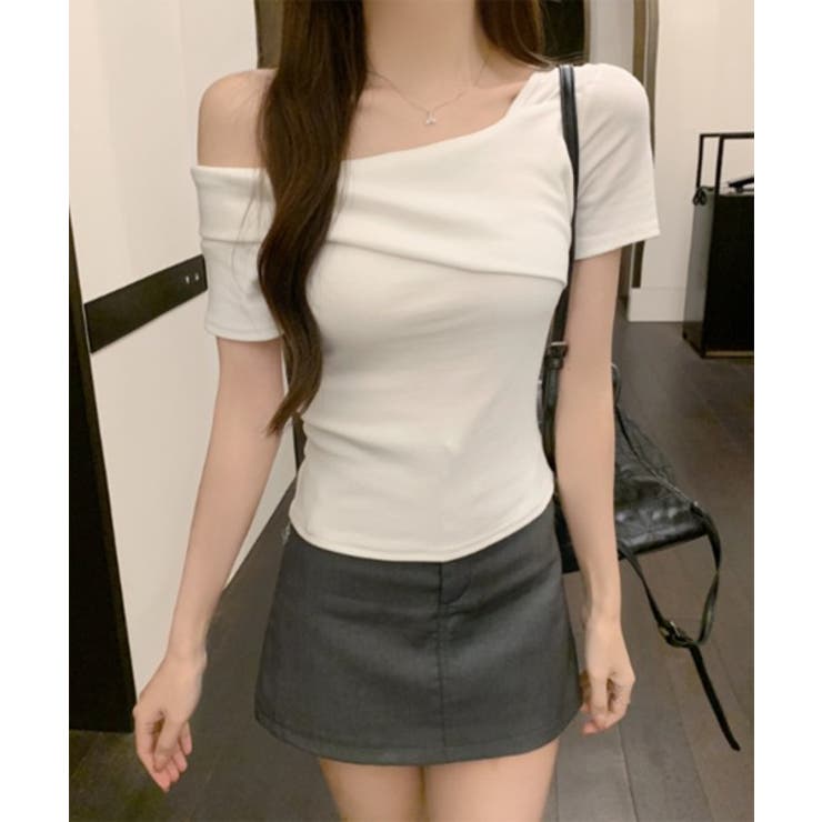 アンバランスオフショルダー半袖Tシャツ | by muni:r | 詳細画像1 