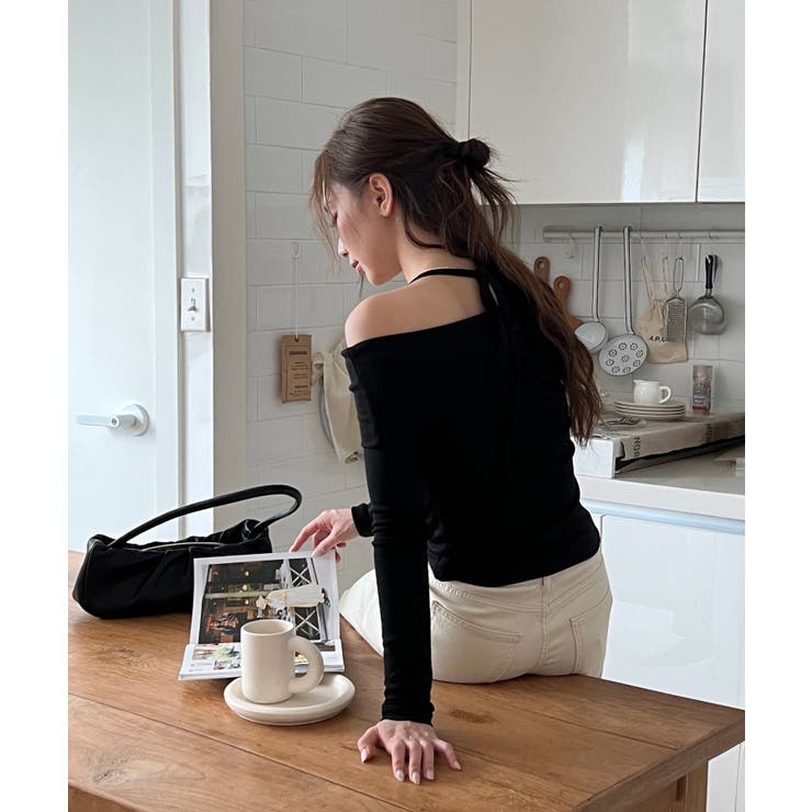 スリットオフショルダーストラップロングTシャツ | by muni:r | 詳細画像2 