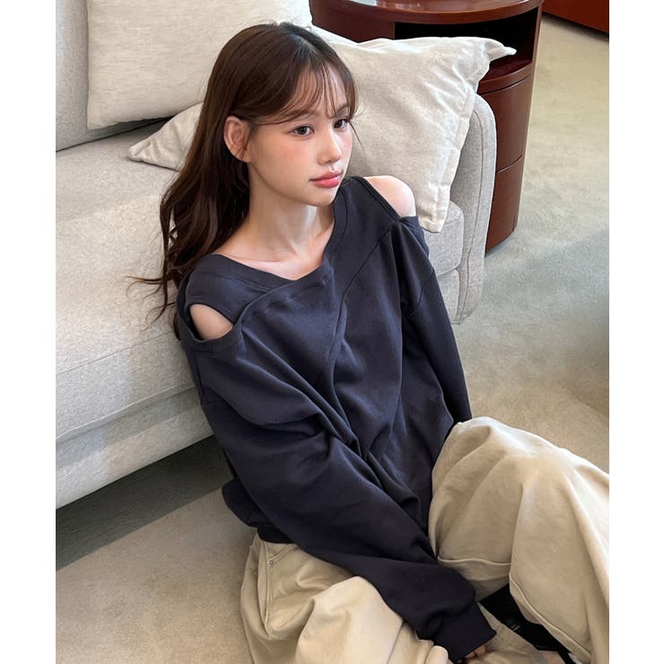 【着用動画あり 4色展開】ショルダーカットアウトスウェット 2025 | by muni:r | 詳細画像1 