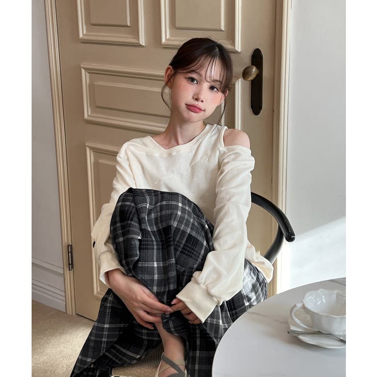 【着用動画あり 4色展開】ショルダーカットアウトスウェット 2025 | by muni:r | 詳細画像17 