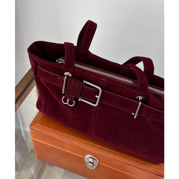 【着用動画あり 2色展開】バックルスウェードショルダーバッグ 2025 | by muni:r | 詳細画像2 