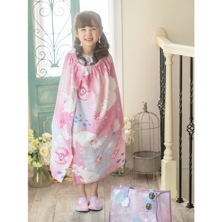 女の子 ラップタオル プール | Catherine Cottage | 詳細画像7 