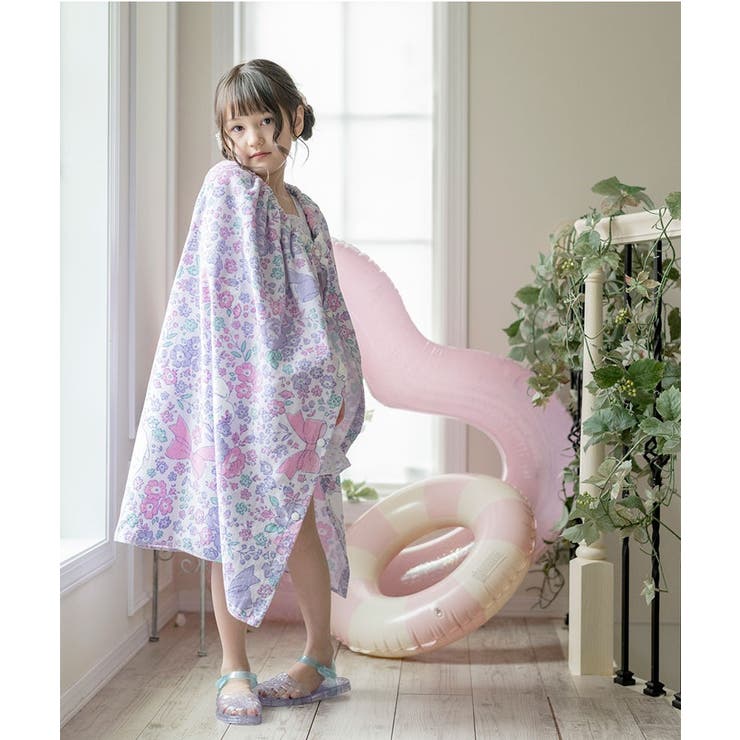 女の子 ラップタオル プール | Catherine Cottage | 詳細画像4 
