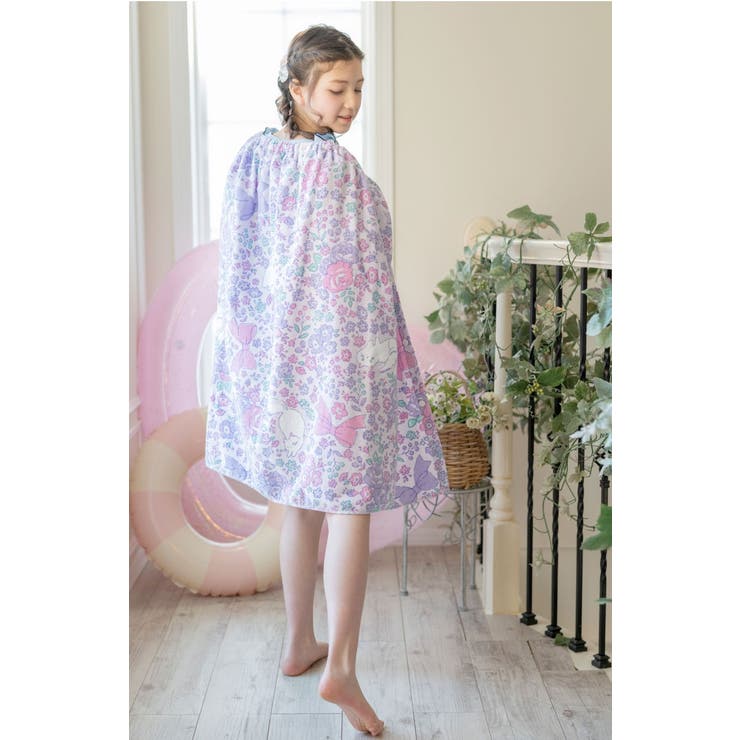 女の子 ラップタオル プール | Catherine Cottage | 詳細画像5 